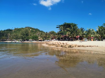 Mae Haad Beach Resort tarafı